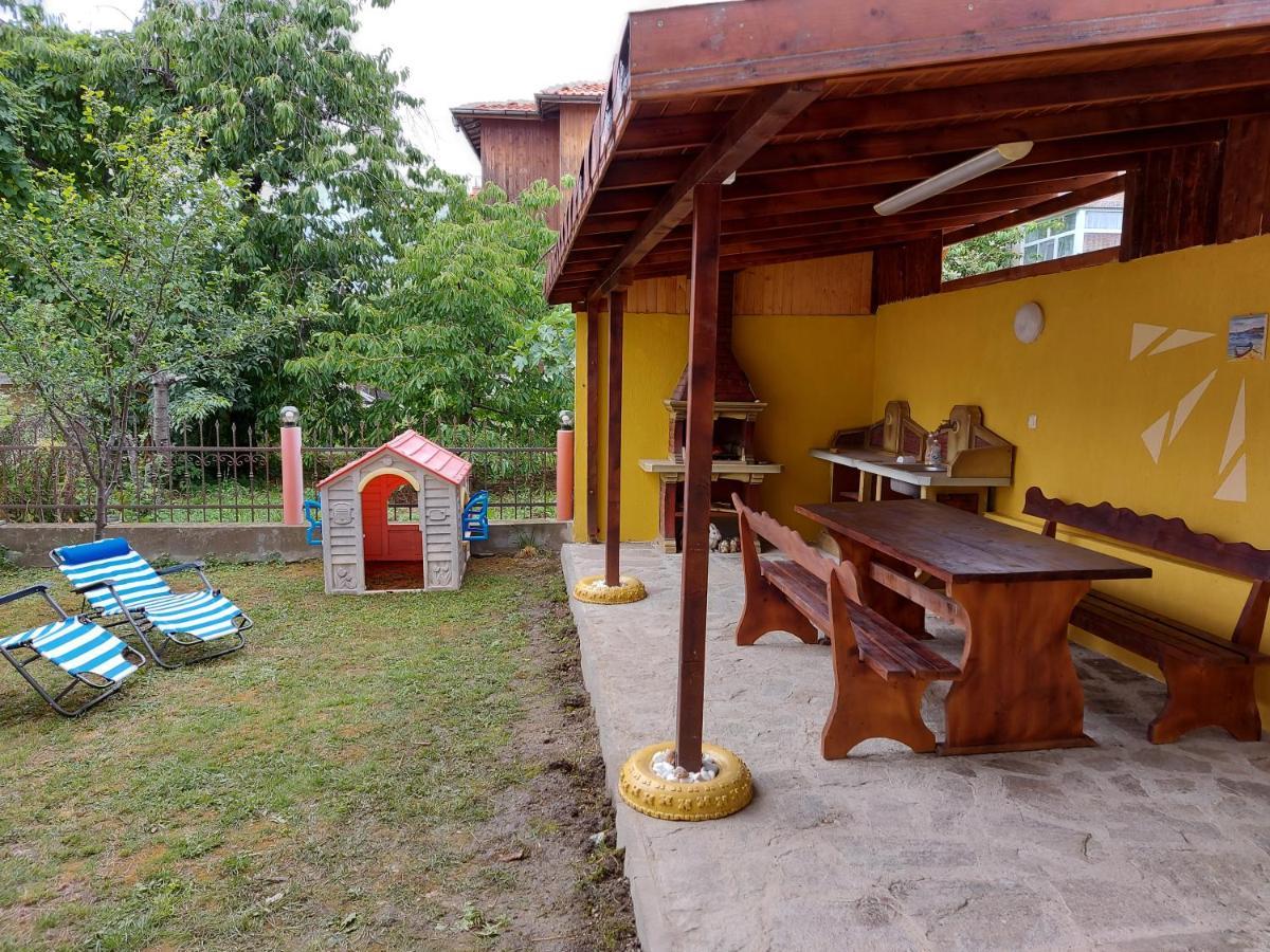 Blue House Apartment Tsarevo Exterior photo